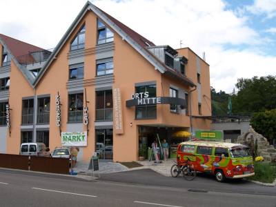 geschaeftshaus-ortsmitte-untermuenkheim-02-klein.jpg geschaeftshaus-ortsmitte-untermuenkheim-02-klein.jpg
