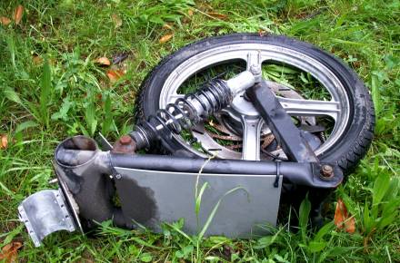 twike_fahrwerk_vorne3.jpg